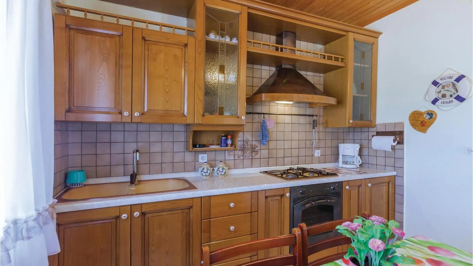 Amazing Apartment In Vodnjan With Kitchen