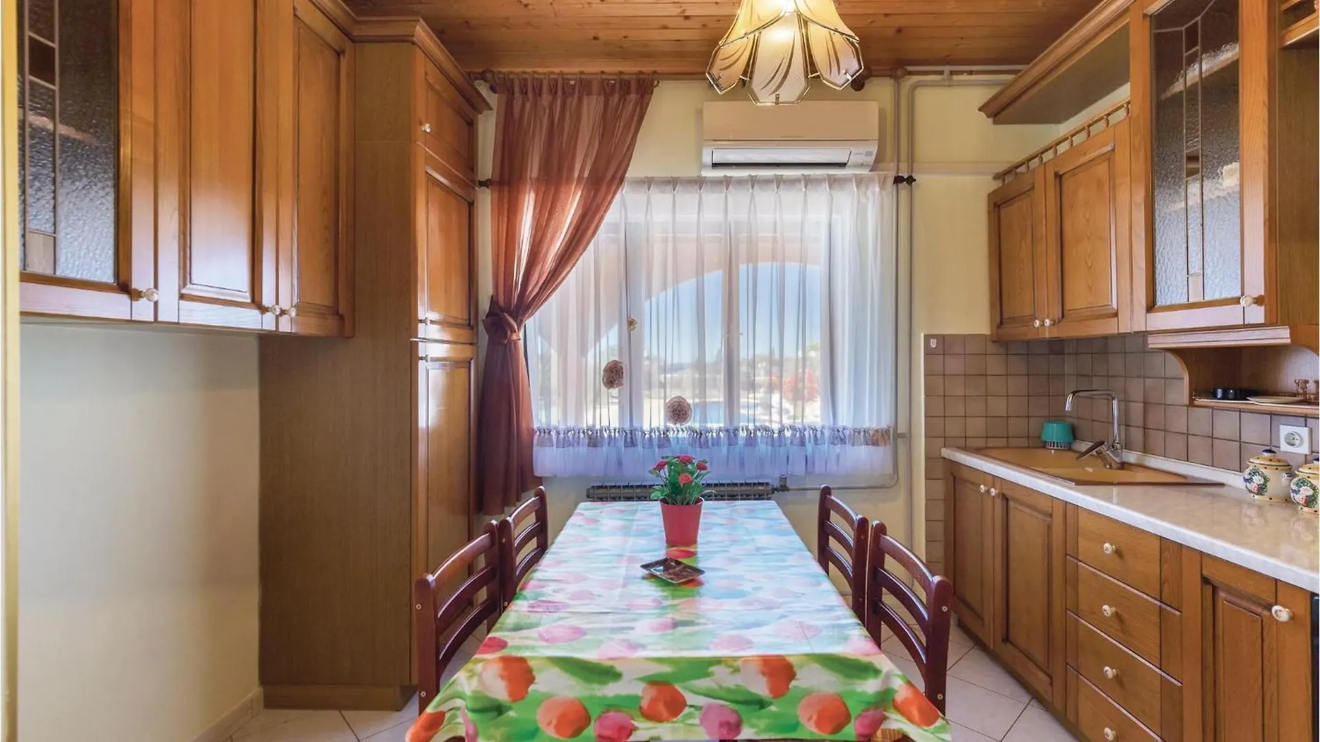 Amazing Apartment In Vodnjan With Kitchen 0*,