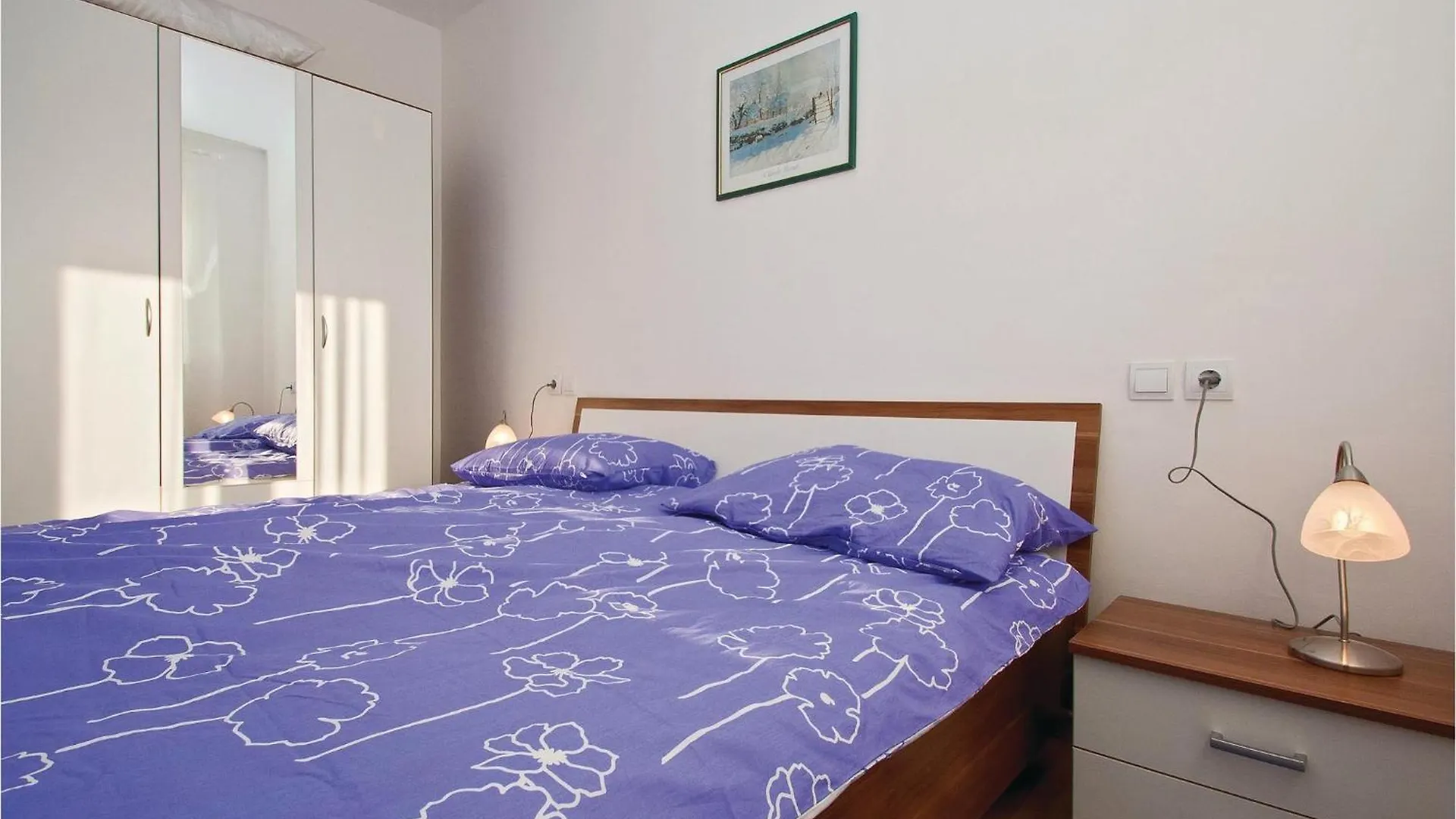 Amazing Apartment In Vodnjan With Kitchen